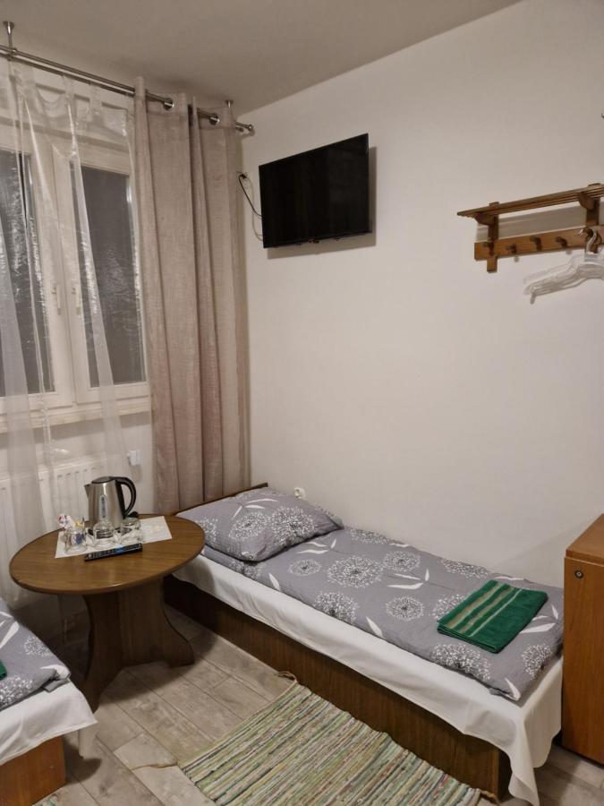 Zajazd Lesny Tuszyn Exteriér fotografie
