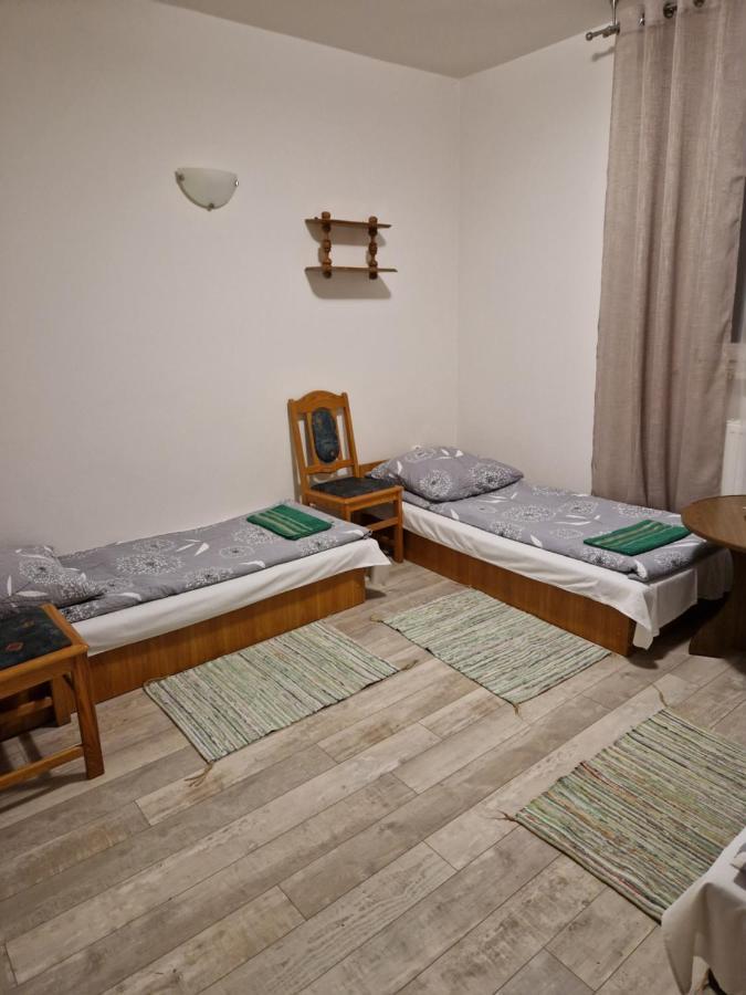 Zajazd Lesny Tuszyn Exteriér fotografie