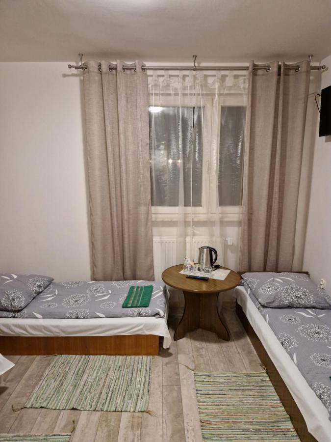 Zajazd Lesny Tuszyn Exteriér fotografie