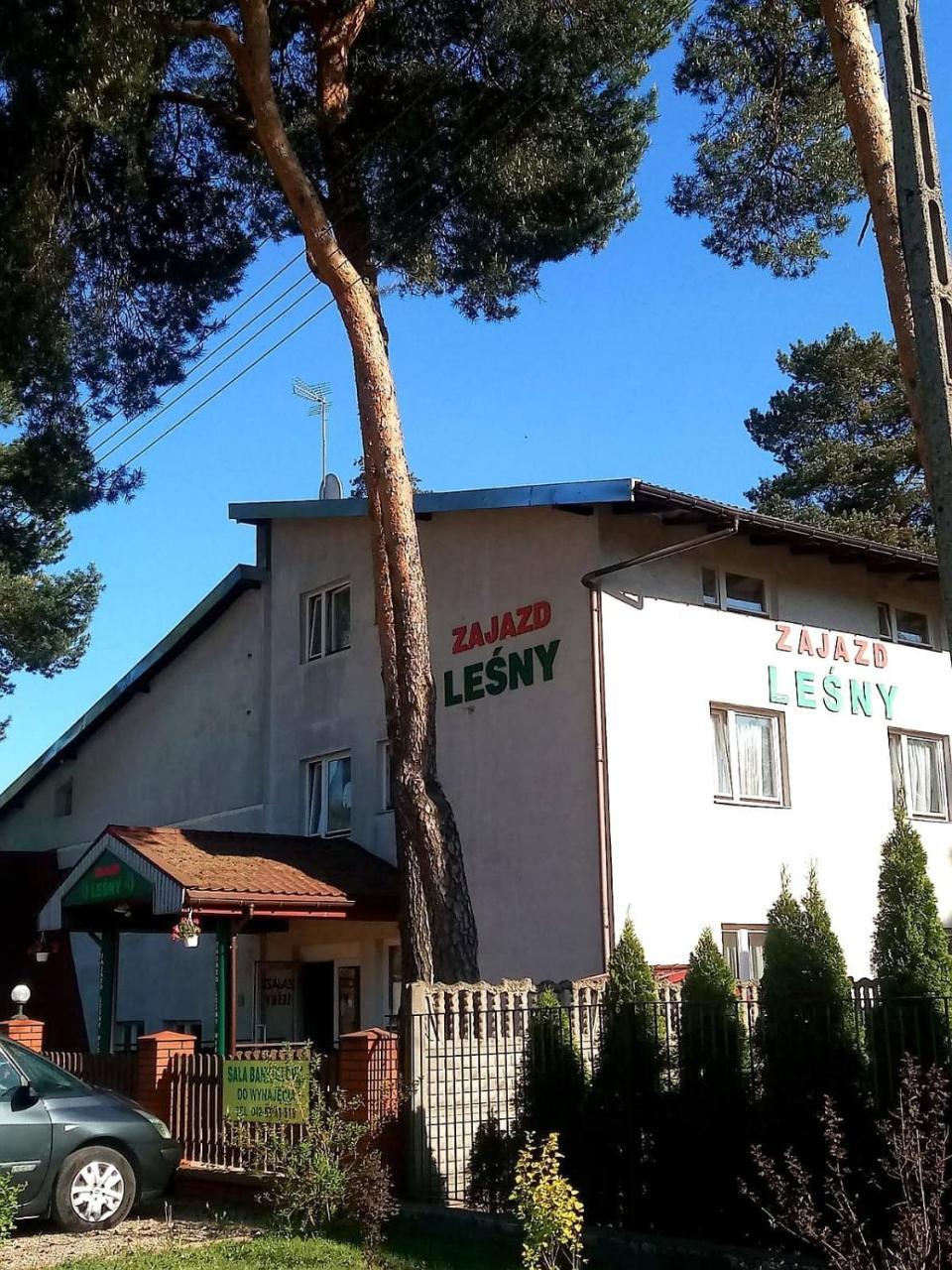 Zajazd Lesny Tuszyn Exteriér fotografie
