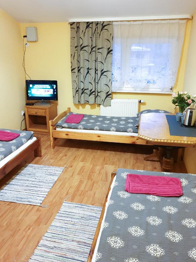 Zajazd Lesny Tuszyn Exteriér fotografie